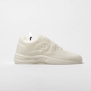 Gorgeous White 12 hr Burn Show Candle